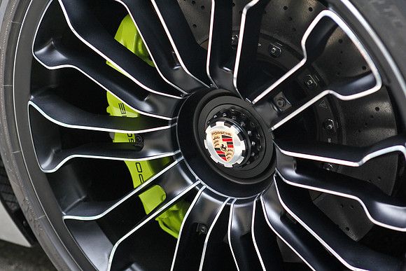 Porsche 918 Spyder Hybrid