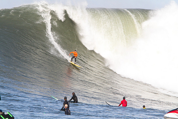 Mavericks Surf Contest 2010-157