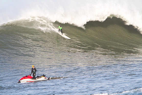 Mavericks Surf Contest 2010-201