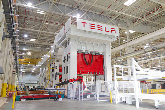 Tesla S Factory Tour-4