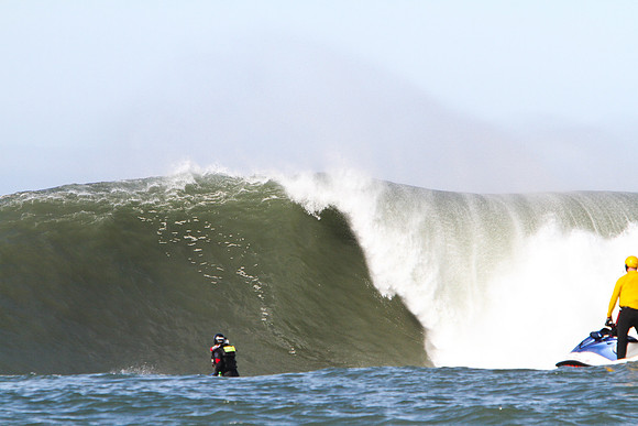 Mavericks Surf Contest 2010-126