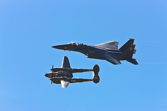 P38 Lightning & F15 Strike Eagle "Heritage Flight" | Salinas Air Show