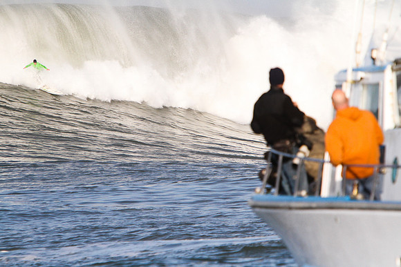Mavericks Surf Contest 2010-198