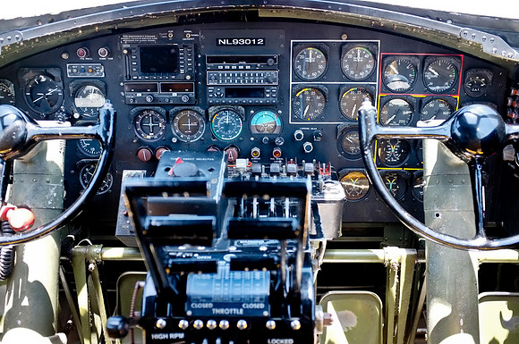 B-17G Cockpit 2