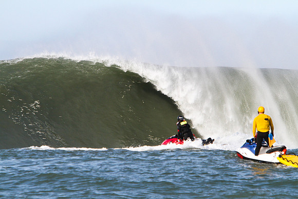 Mavericks Surf Contest 2010-127