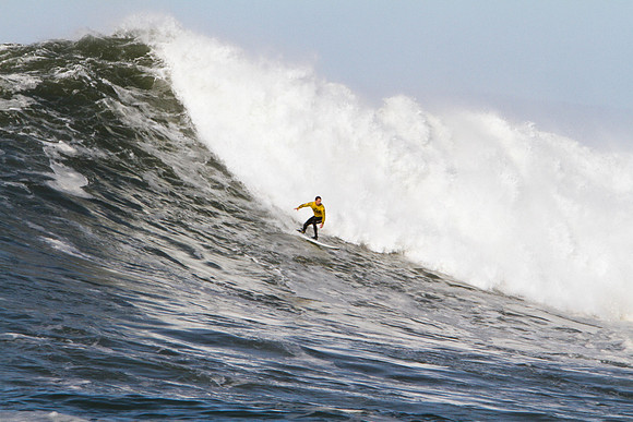 Mavericks Surf Contest 2010-123