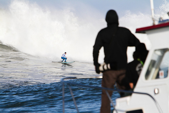 Mavericks Surf Contest 2010-197