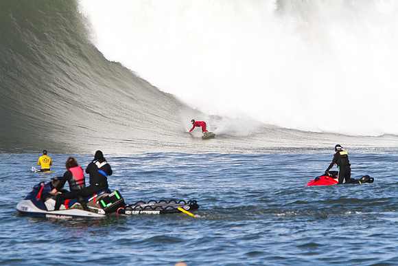 Mavericks Surf Contest 2010-193