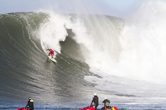 Mavericks Surf Contest 2010-213