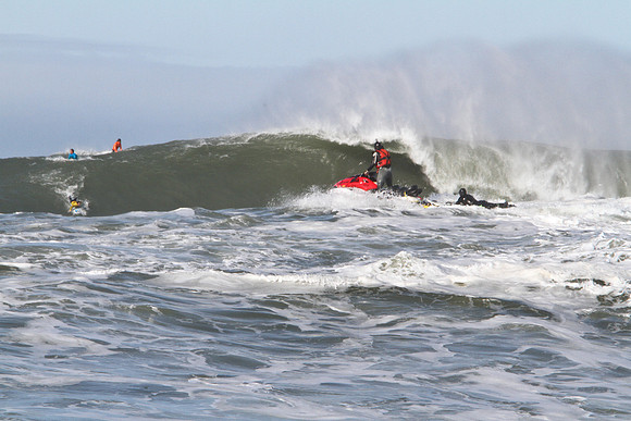 Mavericks Surf Contest 2010-124