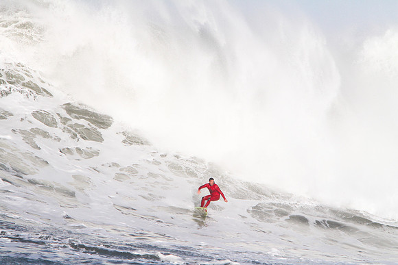 Mavericks Surf Contest 2010-203