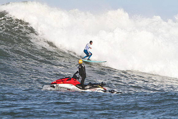 Mavericks Surf Contest 2010-166