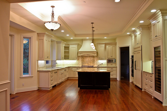 756 Raymundo - kitchen