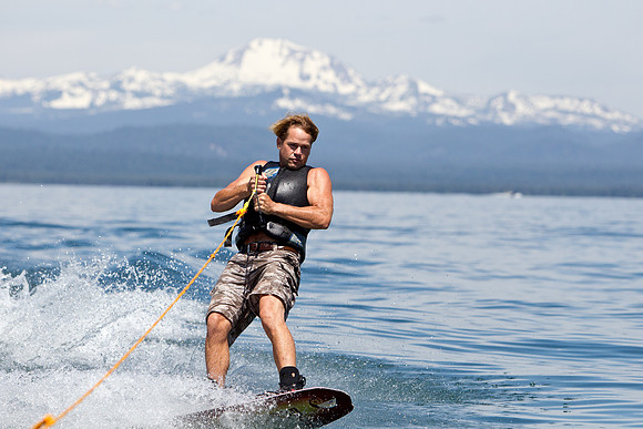 Boating on Lake Almanor-750