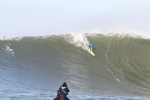 Mavericks Surf Contest 2010-149