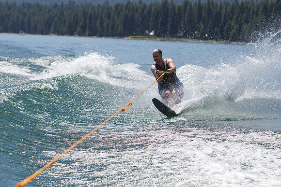Boating on Lake Almanor-891