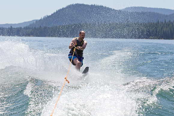 Boating on Lake Almanor-900