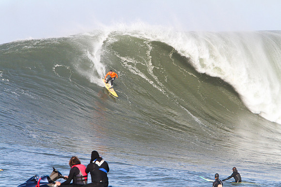 Mavericks Surf Contest 2010-161