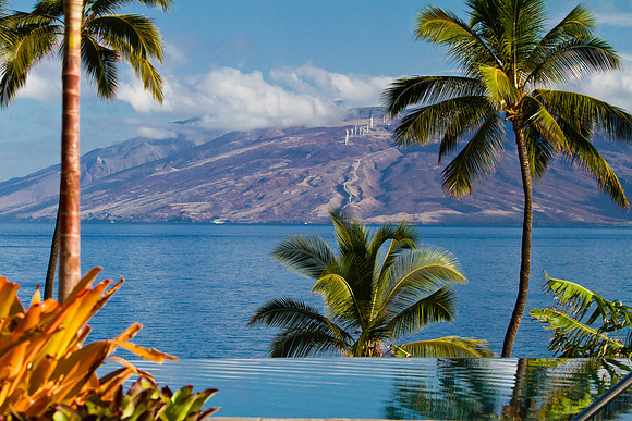 "infinity" Pool | Four Seasons Wailea