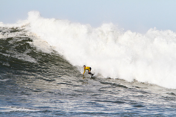 Mavericks Surf Contest 2010-131