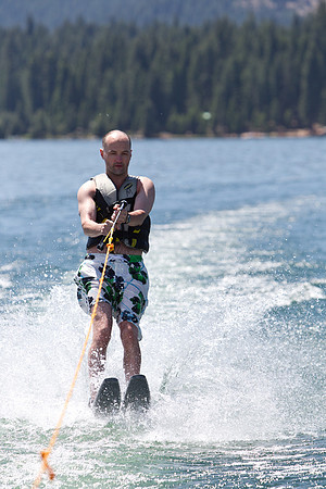Boating on Lake Almanor-844