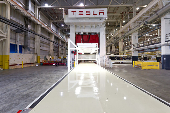 Tesla S Demo Event-5