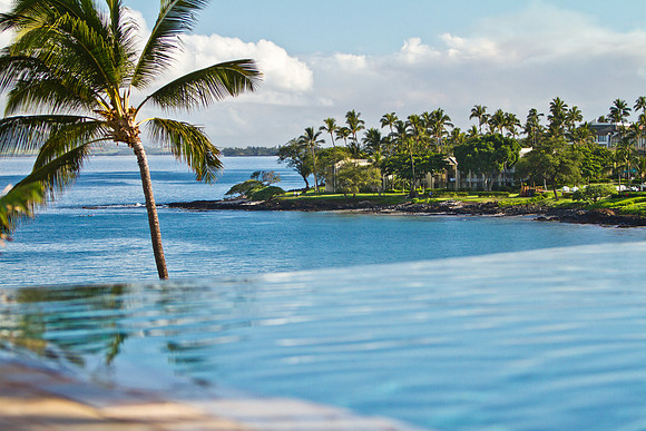 "infinity" Pool | Four Seasons Wailea