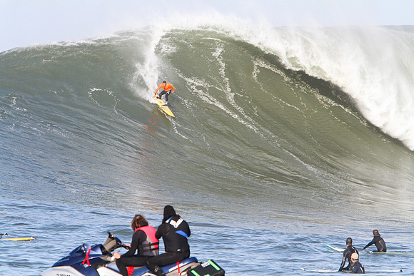 Mavericks Surf Contest 2010-162