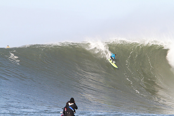 Mavericks Surf Contest 2010-148