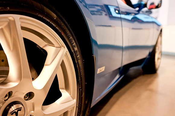 Tesla Roadster Electric Car-5