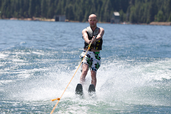Boating on Lake Almanor-846