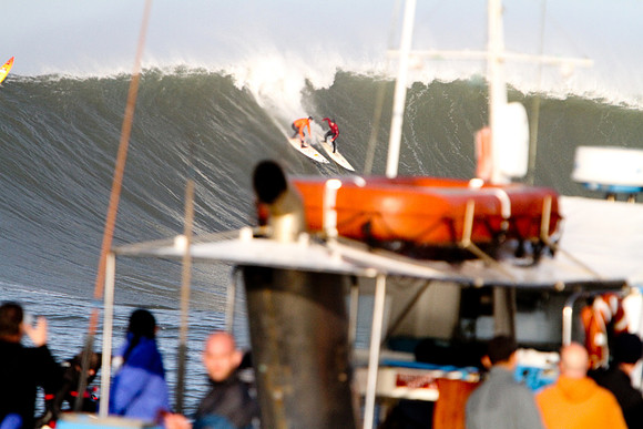 Mavericks Surf 2010-125