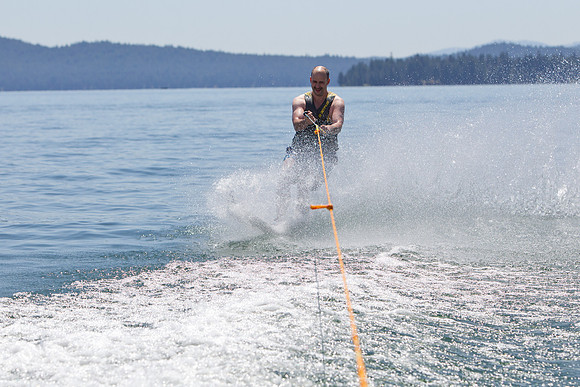Boating on Lake Almanor-911