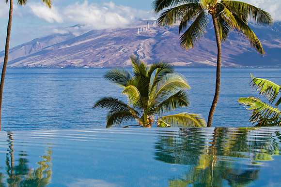 "infinity" Pool | Four Seasons Wailea