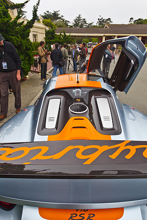 Porsche 918 Hybrid Race Car_-3