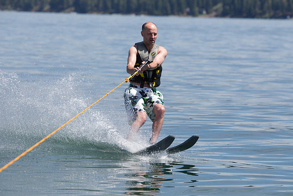 Boating on Lake Almanor-800