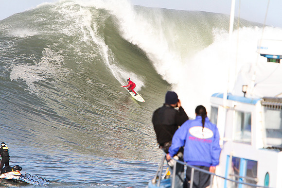Mavericks Surf Contest 2010-177