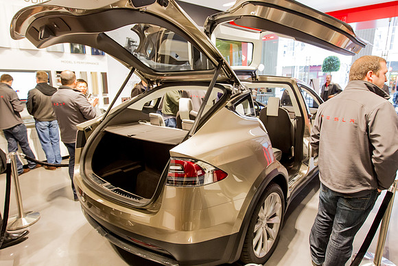 Tesla X Gullwing Electric Car-6