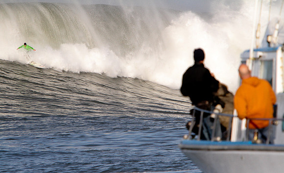 Mavericks Surf 2010-264