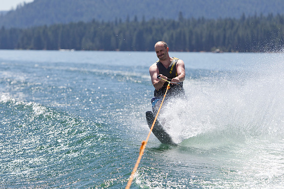 Boating on Lake Almanor-877