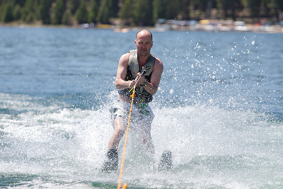 Boating on Lake Almanor-851