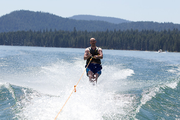 Boating on Lake Almanor-917
