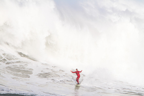 Mavericks Surf Contest 2010-206
