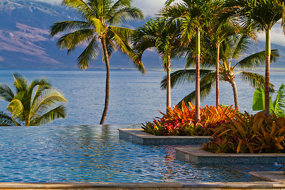 "infinity" Pool | Four Seasons Wailea