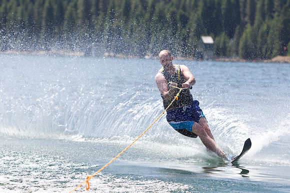 Boating on Lake Almanor-859