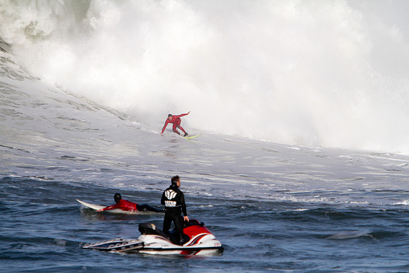 Mavericks Surf 2010-236