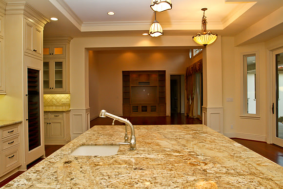 756 Raymundo - kitchen