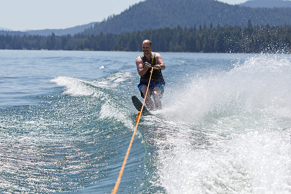 Boating on Lake Almanor-915