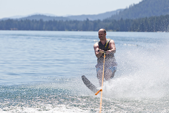 Boating on Lake Almanor-875