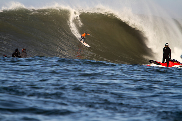 Mavericks Surf 2010-51
